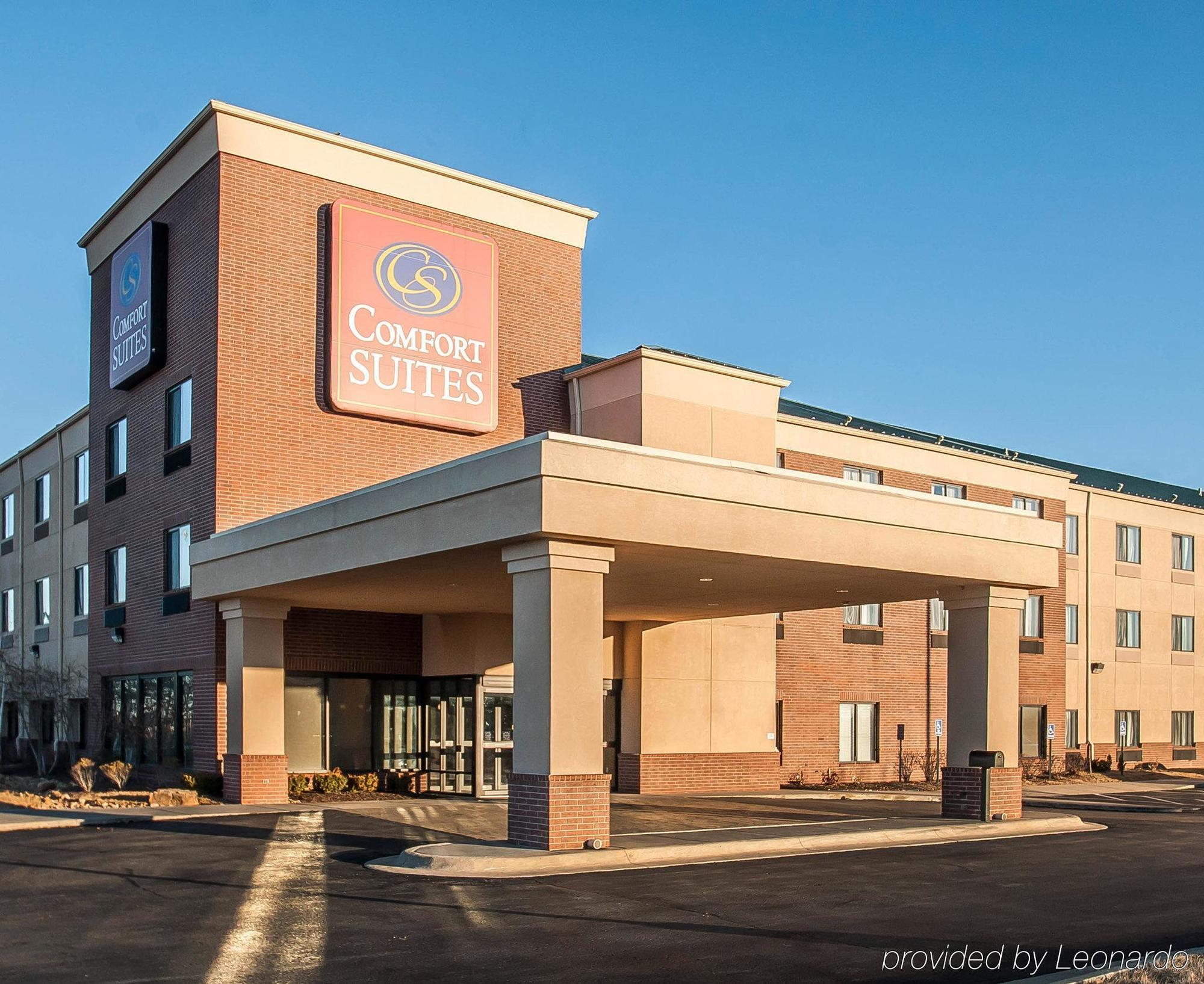 Comfort Suites Speedway - קנזס סיטי מראה חיצוני תמונה